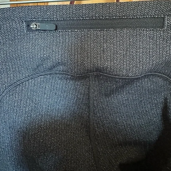 Lululemon Speed Up Tight 28" Size 4 Luxtreme Knit Heathered Black Herringbone - Picture 9 of 16